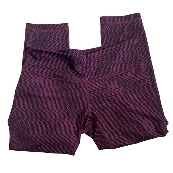 Lululemon maroon geometric print wonder under leggings crop red black US6 - Picture 8 of 13